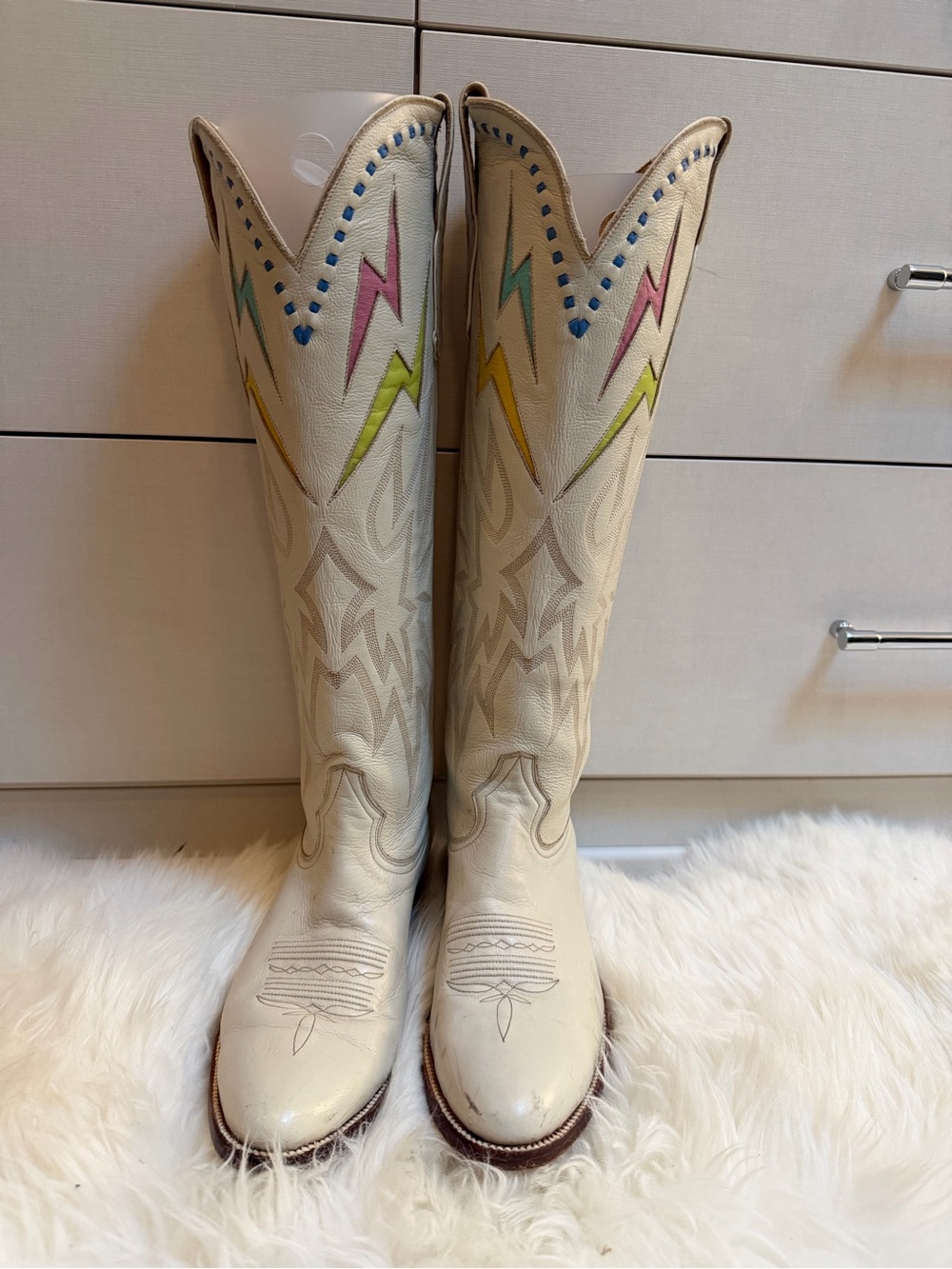 Women’s Cream Western Heeled Boots with Multicolor Lightning Stitching